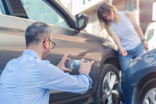 Professional Car Insurance Near Me technician working in Hudson, IL